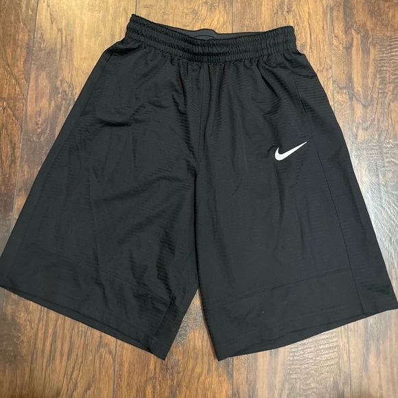Nike Other - Nike Men’s Athletic Basketball Shorts Medium